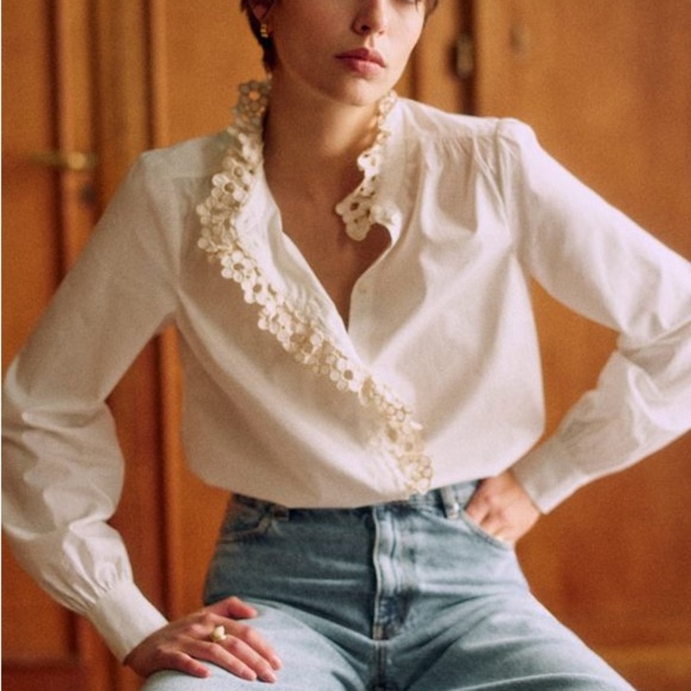 Sold out Sezane Chlo ecru Button Down Shirt with Lace Trim like new